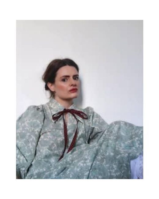Lori Dress In Sage With Ribbon di Minkie Studio in Natural