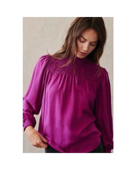 Long Sleeve Smocked Blouse di Bella Dahl in Purple