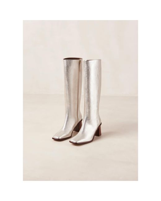Alohas Natural East Shimmer Silver Boots