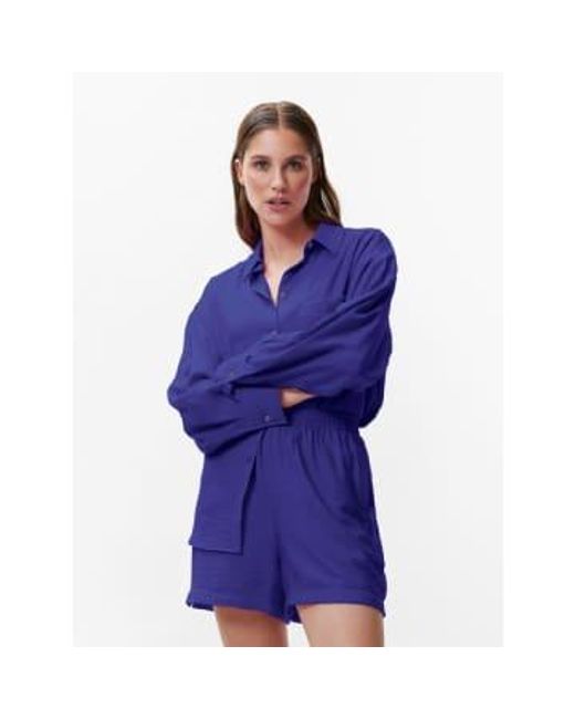 Ultra Relaxed Structured Blouse di Catwalk Junkie in Blue