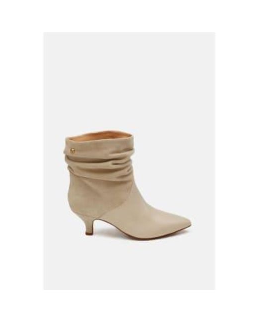 Desert Leather Suede Kelly Ankle Boots di FABIENNE CHAPOT in Natural