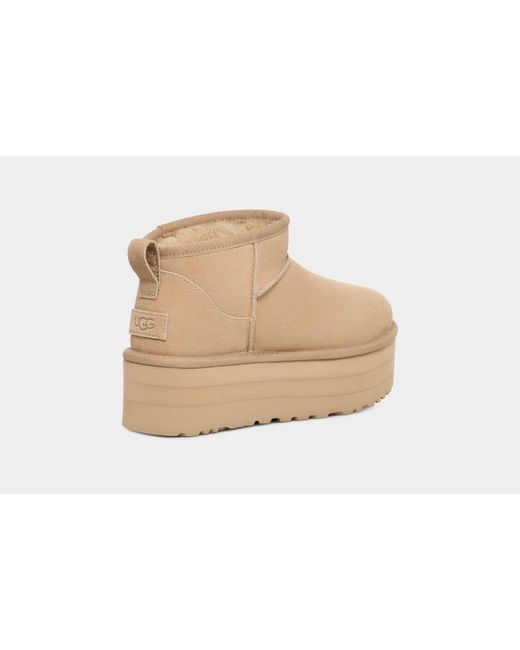 UGG Classic Ultra Korte Laars Met Plateauzool Classic Ultra Korte Laars Met  Plateauzool in het Zwart | Lyst NL