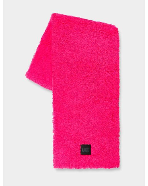 https://cdna.lystit.com/520/650/n/photos/ugg/673371c5/ugg-Neon-Pink-Sherpa-Oversized-Scarf.jpeg