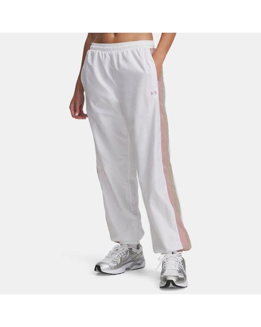 Under Armour Gray Icon Crinkle
Hose Für Damen City Khaki Tourmaline Rosa