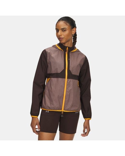 Veste Launch Trail Pour Femme Kona Marron Sierra Taupe Réfléchissant Under Armour en coloris Red