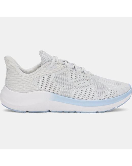 Chaussure De Course À Grand Logo Pursuit 4 Pour Femme Distant Distant Nimbus Bleu Under Armour en coloris White