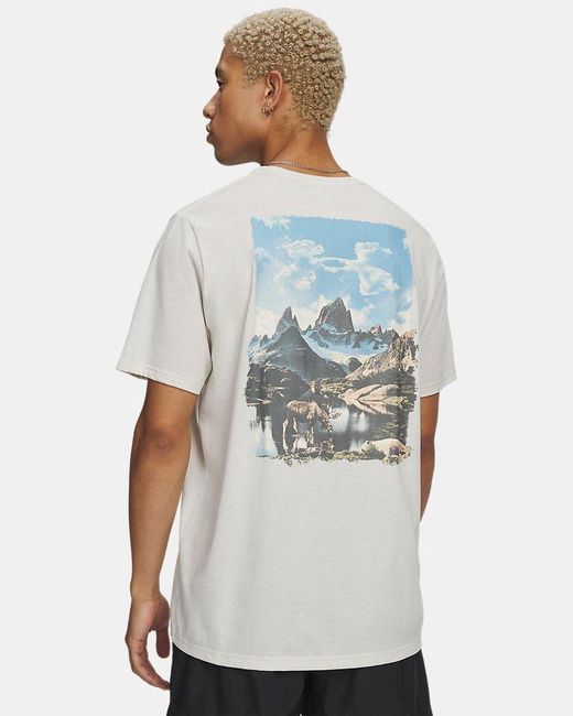 Under Armour Gray Mountain Photoreal Short Sleeve Stone Clay for men