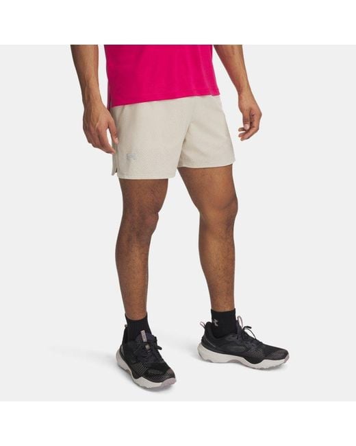 Under Armour Trail Run Launch Shorts Für Herren Sandstorm Reflektierend in Pink für Herren