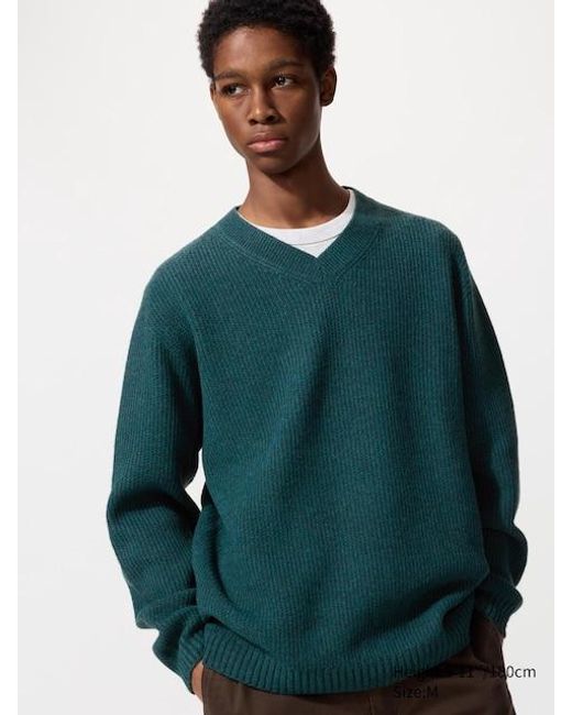 Uniqlo Green 3D Knit Seamless Soufflé Yarn V Neck Jumper for men