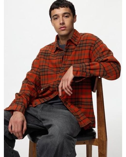 Uniqlo Brown Flannel Shirt (Regular Collar, Checked) for men