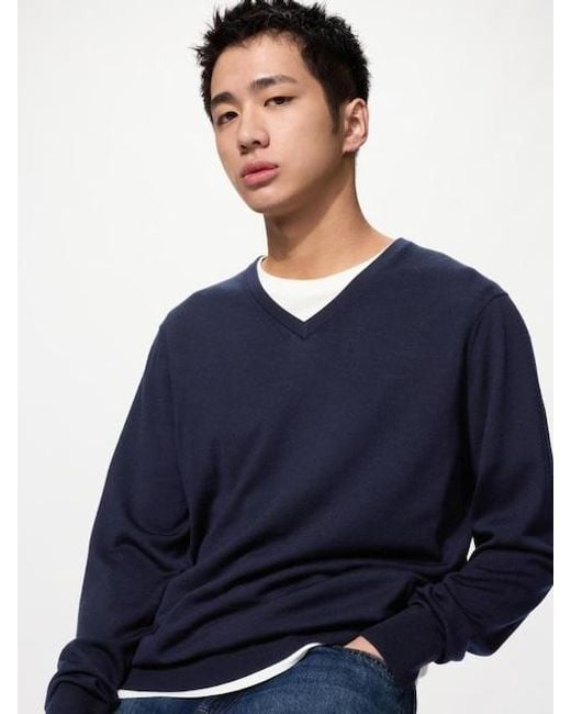 Uniqlo Blue 100% Merino V Neck Jumper for men
