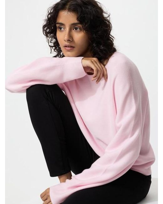 Uniqlo Pink 3D Seamless Knit Cotton Crew Neck Volume Sleeve Jumper