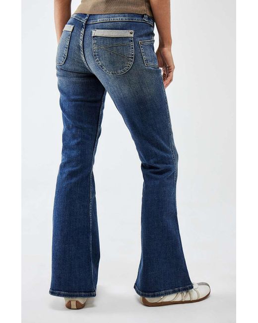 BDG Blue Ausgestellte low-rise-jeans tiana"