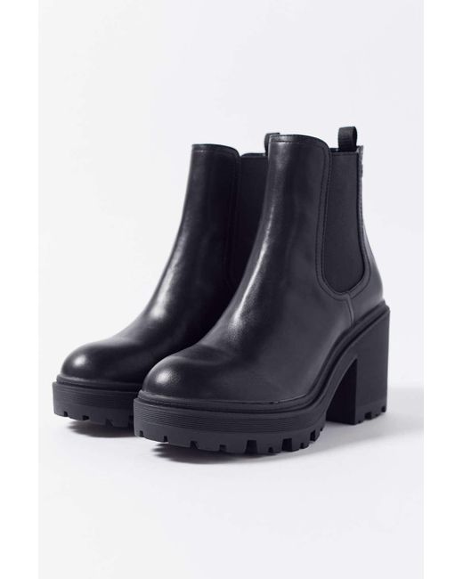 Urban Outfitters Uo Chloe Chelsea Boot in Black - Lyst