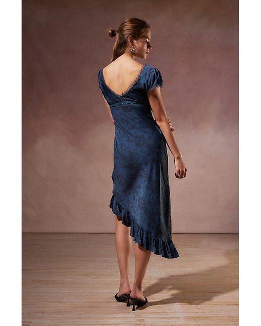 kimchi blue sydney asymmetric lace trim strapless midi dress Kimchi Blue Cora Lace Trim Asymmetrical Midi Dress