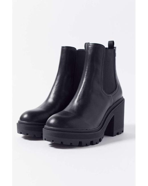 Urban Outfitters Black Uo Chloe Chelsea Timeless Classic Boot