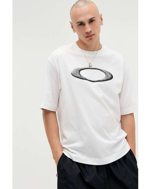Oakley Uo Exclusive White Lunar Eclipse T-shirt for men