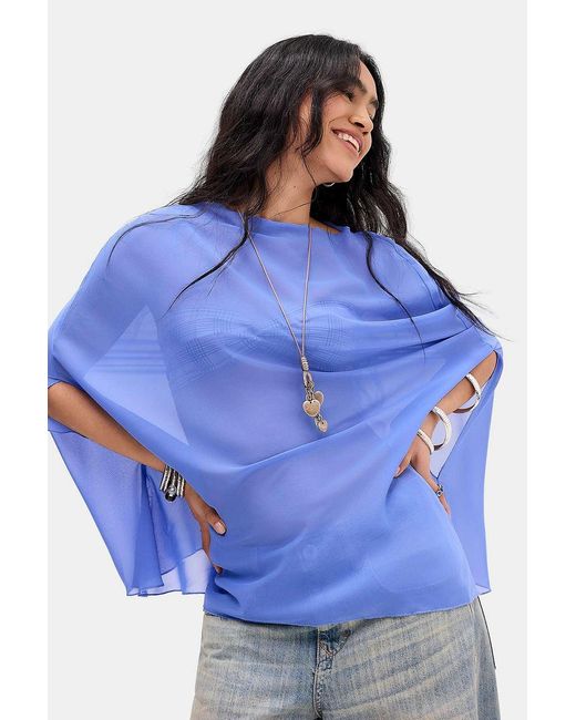 Lioness Blue Aura Poncho