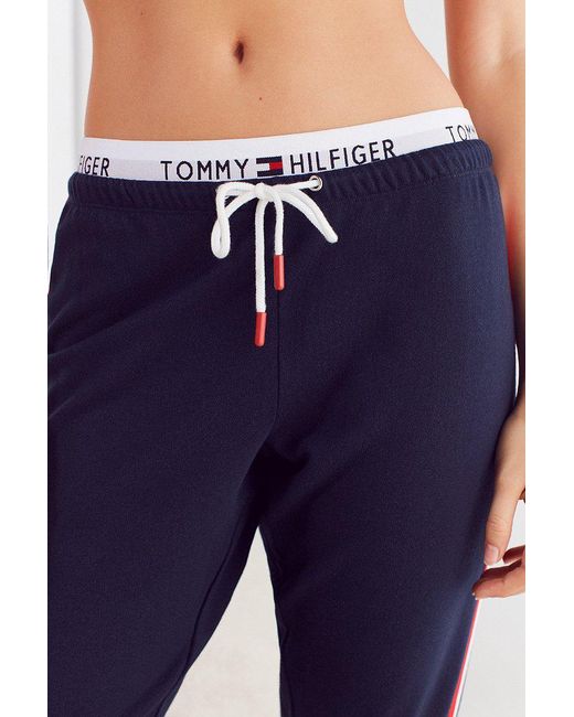 tommy hilfiger pants with stripe