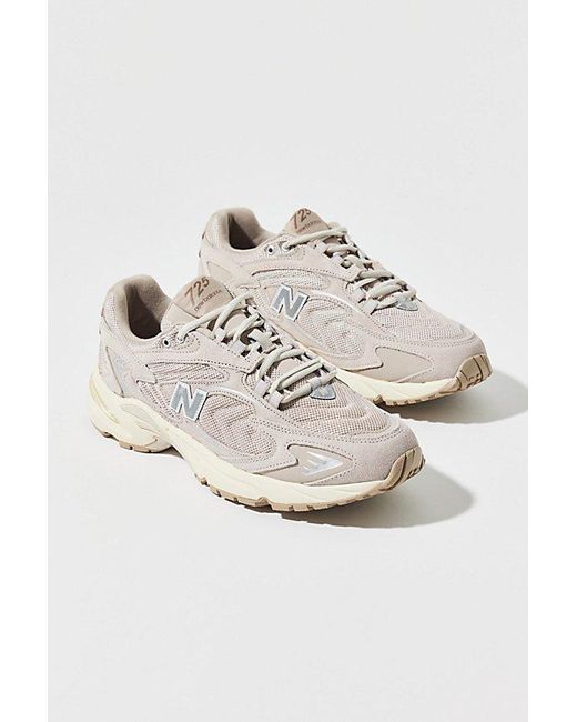 New Balance White 725V1 Sneaker