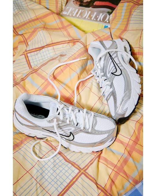 Nike White Air Max Moto 2k Trainers