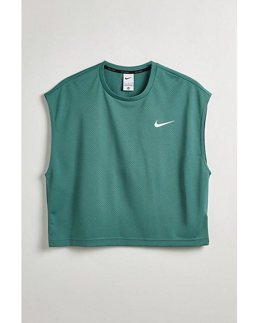 Nike Green Uo Exclusive Cropped Swim Shirt Top for men