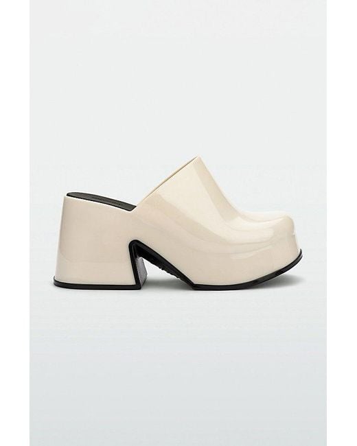 Melissa White Mia Platform Clog