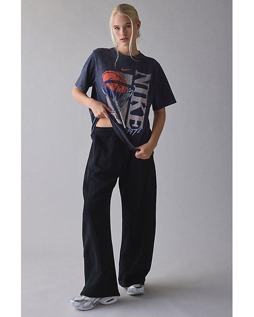 Nike Gray Basketball Graphic Tee