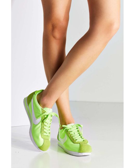 Nike Classic 15 Nylon Sneaker Green Lyst