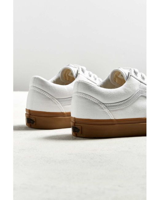 Vans Old Skool Gum Sole Sneaker in White | Lyst