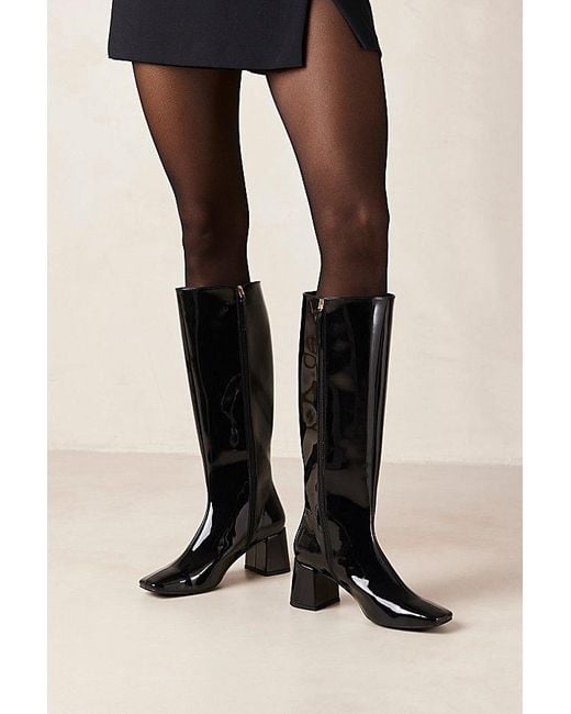 Svegan Black Chalk Patent Leather Knee High Boot