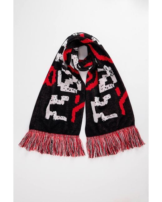 No Problemo Red Rugged Scarf for men