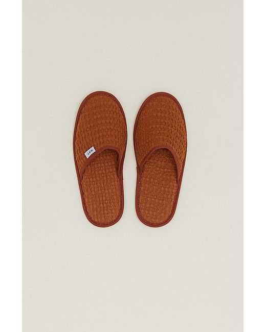 Hawkins New York Brown Simple Waffle Slippers for men