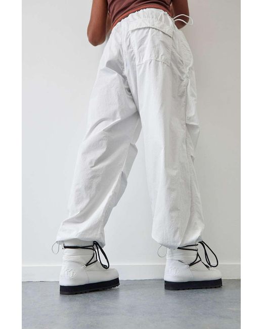 Juicy Couture Gray Ecru Short Snow Boots