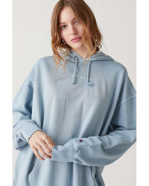 Champion Uo Exclusive Vintage-dye Oversized Hoodie Sweatshirt in Light Grey (Grey) | Lyst Canada