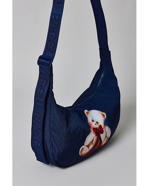 Baggu Red Uo Exclusive Medium Nylon Crescent Bag