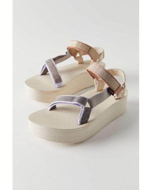 flatform universal karina