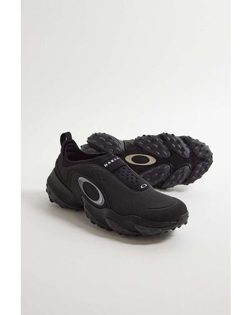 Oakley Edge Icon Blackout Trainers for Men | Lyst UK