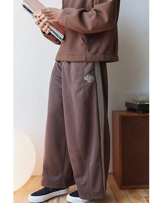 Urban Outfitters Brown Uo Mammoth Baggy Fit Track Pant for men