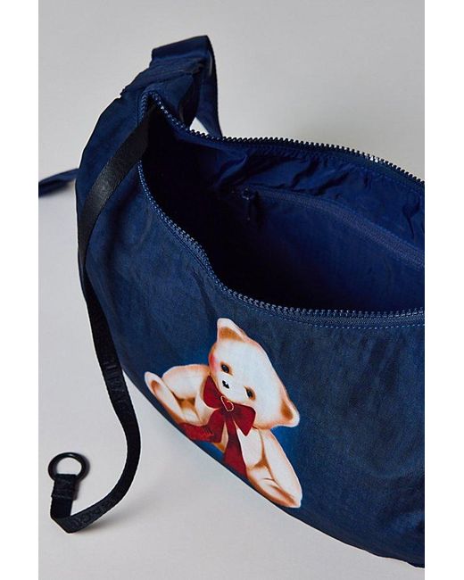 Baggu Red Uo Exclusive Medium Nylon Crescent Bag