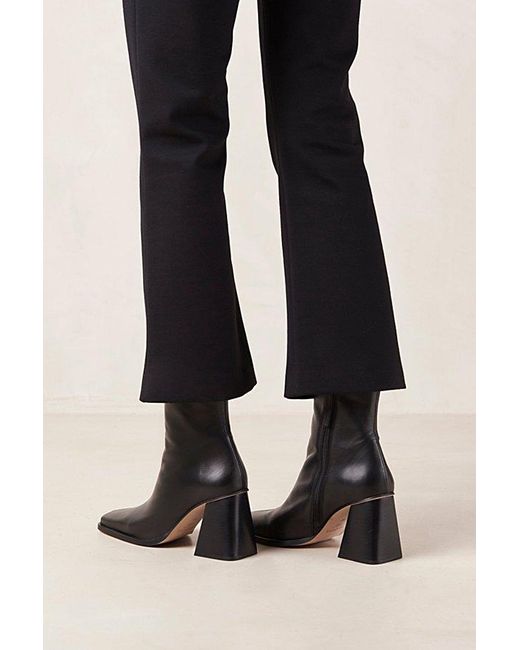 Alohas Black South Leather Ankle Boot