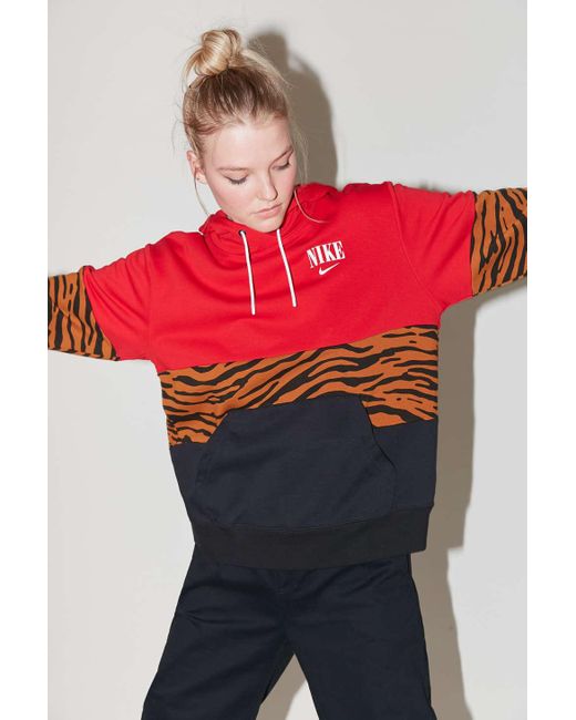 Nike Colorblock Animal Print Hoodie Sweatshirt in Red | Lyst Canada