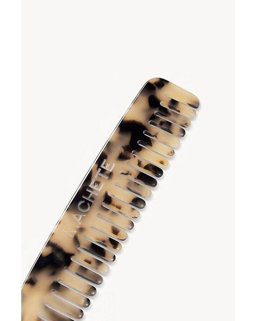 Machete White No. 3 Comb