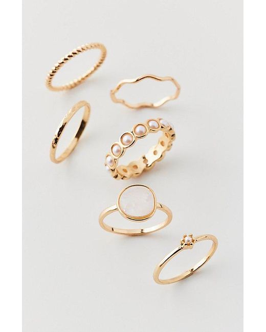 Urban Outfitters Natural Delicate Pearl Ring Set