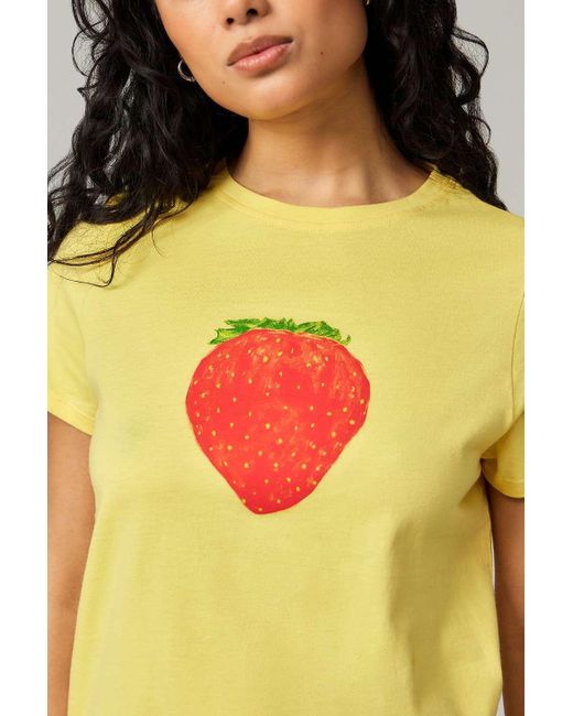 Motel Yellow Saki Strawberry T-shirt