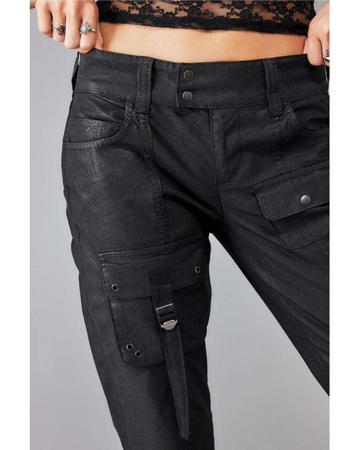 BDG Black Beschichtete jeans "romi" mit bootcut-schnitt im y2k-stil