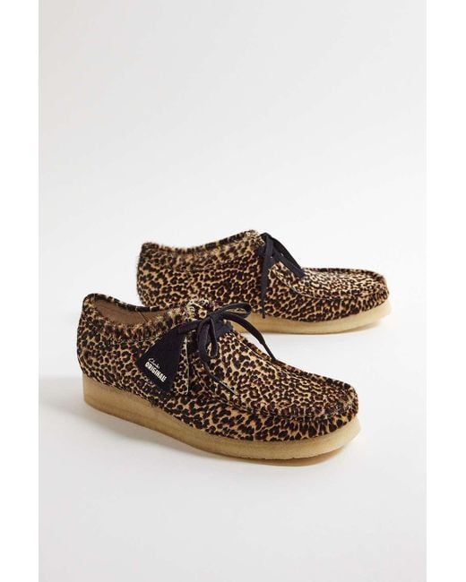 Clarks Leopard Print Wallabee Shoes Uk 8 At Urban Outfitters  display picture 1