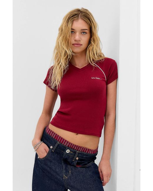 iets frans Red High V-neck T-shirt