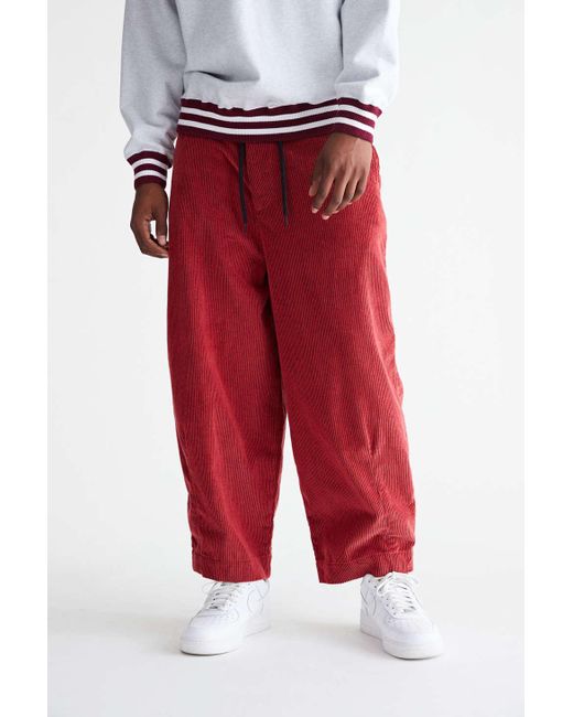 Urban Outfitters Uo Two-tone Corduroy Carrot Beach Pant in Red for Men ...