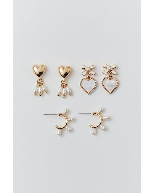 Urban Outfitters Natural Pearl Bow Heart Delicate Earring Set